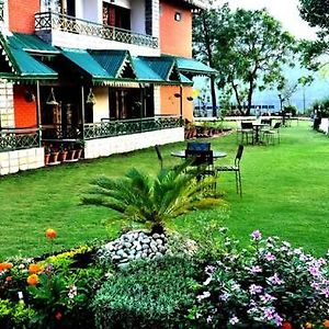 Hill'S Pride Resort